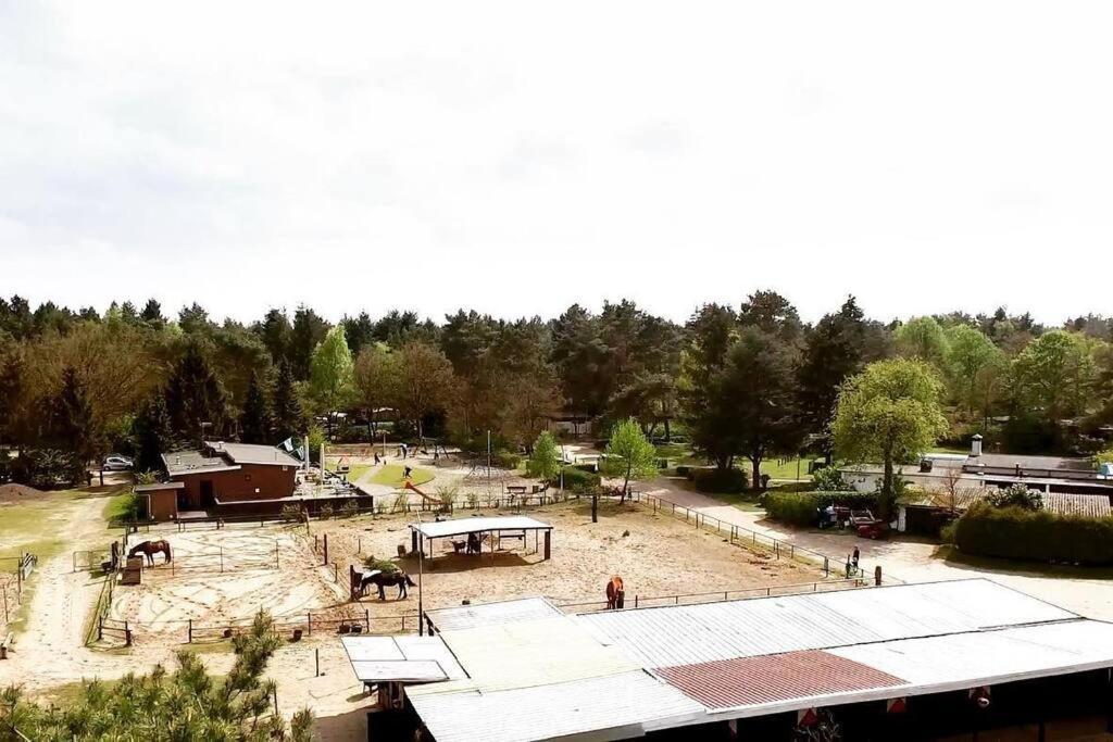 Sfeervol Chalet In Het Bos Nunspeet Buitenkant foto